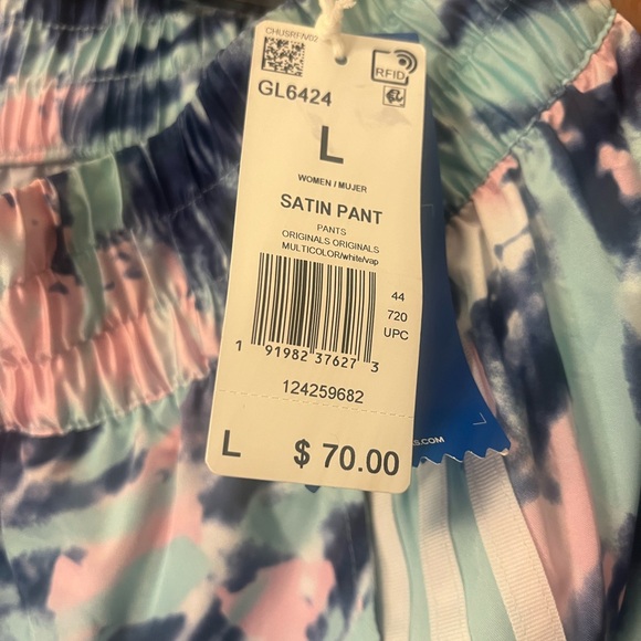 🥰 *** VERY RARE *** Adidas Satin Kimono Pants Set !!!!! NWT !!! Never worn. - Picture 2 of 5